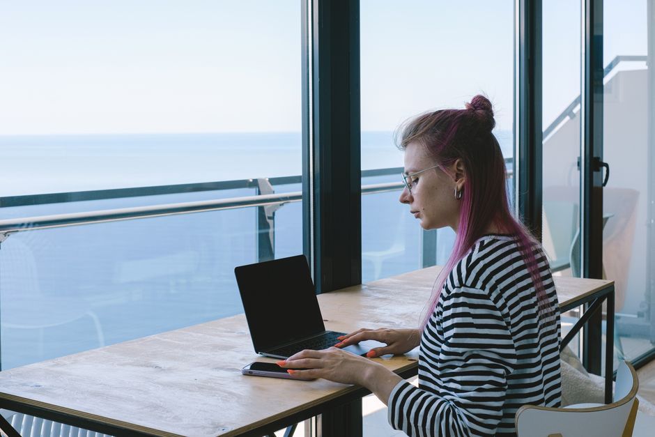 Budget freelance IA : combien investir dans les outils d'intelligence artificielle en 2026 ?